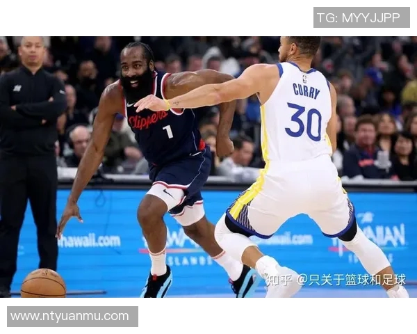 1999年NBA勇士与骑士的经典对决回顾与赛季分析 1999年NBA勇士与骑士的经典对决回顾与赛季分析