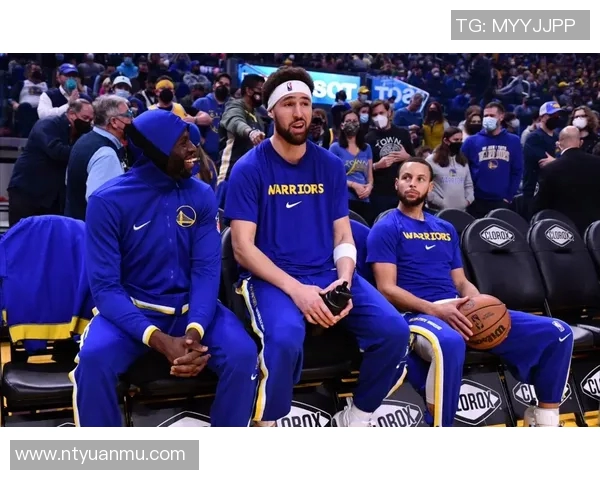 季前赛勇士对决湖人精彩直播全程回顾与分析