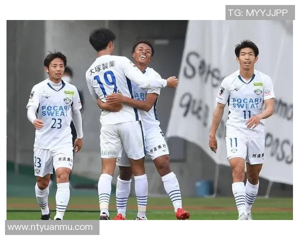 岐阜队迎战德岛漩涡展现实力争夺关键三分的精彩对决