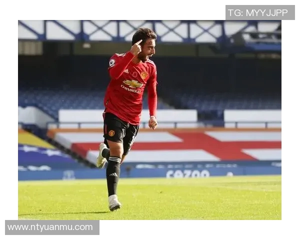 曼联对阵埃弗顿精彩直播回顾与赛后分析尽在这里 曼联对阵埃弗顿精彩直播回顾与赛后分析尽在这里