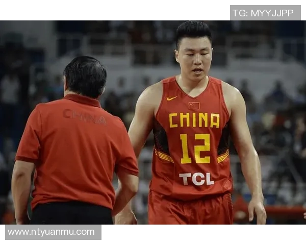 李根:从篮球场上的闪耀之星到生活中的坚韧奋斗者 李根:从篮球场上的闪耀之星到生活中的坚韧奋斗者