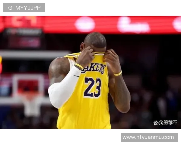 湖人对决快船精彩直播间全程回放与赛后分析尽在此处