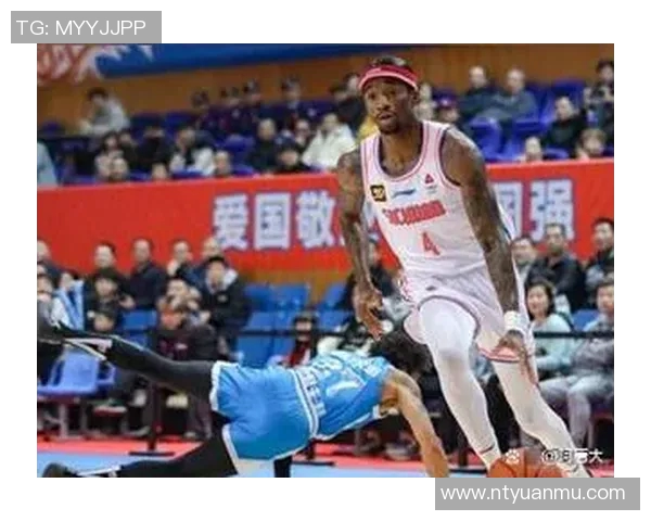 火箭队与76人队激战正酣球迷期待精彩对决与精彩表现